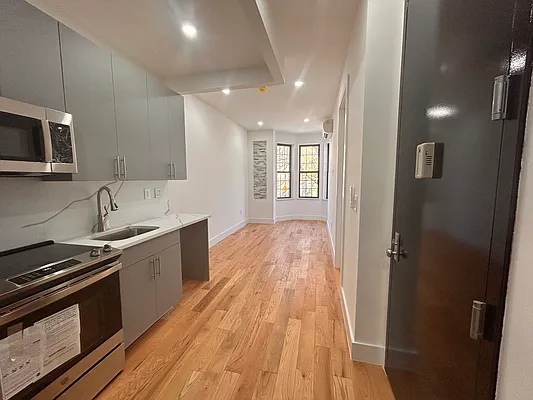 Rented by Fifth & Forever LLC | media 1