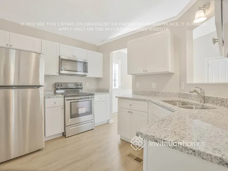 387 Tuscany Trce — Photo 5