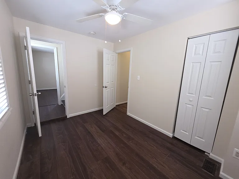 7516 Main St — Photo 35