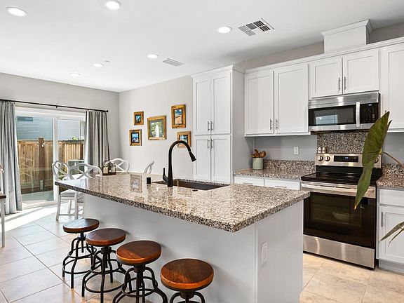 2nd image of 1212 Del Rancho Way