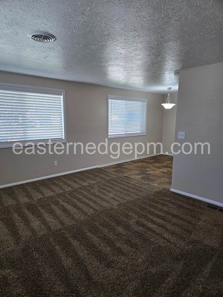 Building Photo - 426 NW 9th St #538