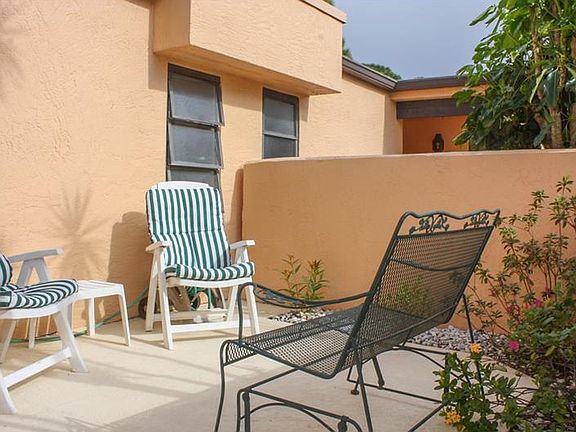 4th image of 5241 Myrtle Wood #21