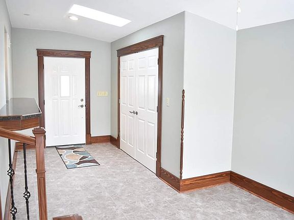 Entryway/Mudroom with large closet