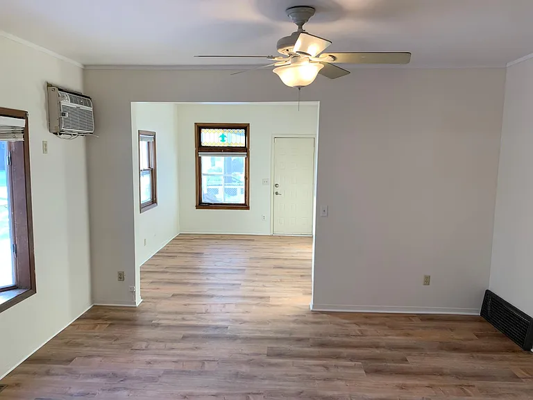 1043 Edmund Ave #1 — Photo 9