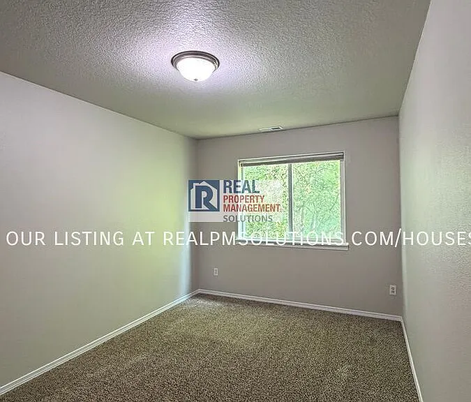1851 SE Centurion Way — Photo 86