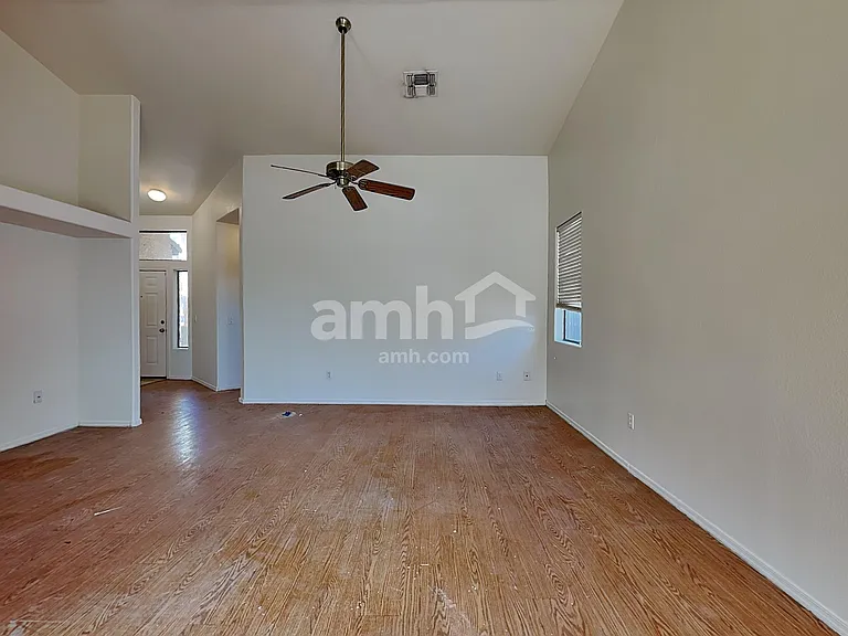 8953 E Capri Ave — Photo 6
