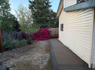 27181 Adonna Ct, Los Altos Hills, CA 94022