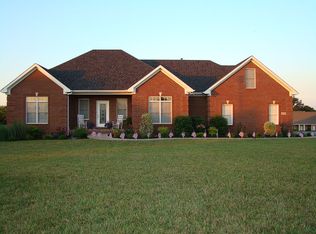 822 Hunters Run Ave, Bowling Green, KY 42104