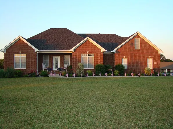 822 Hunters Run Ave, Bowling Green, KY 42104