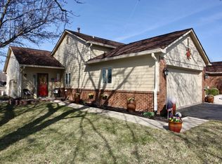 1939 Crystal Bay East Dr, Plainfield, IN 46168