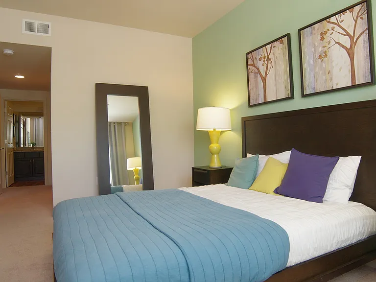 Highlands Point Apartments — Photo 11