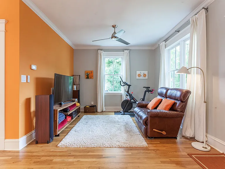 610 Carroll St — Photo 10