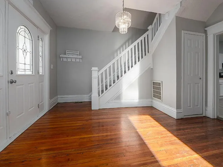 120 Cedar St — Photo 15