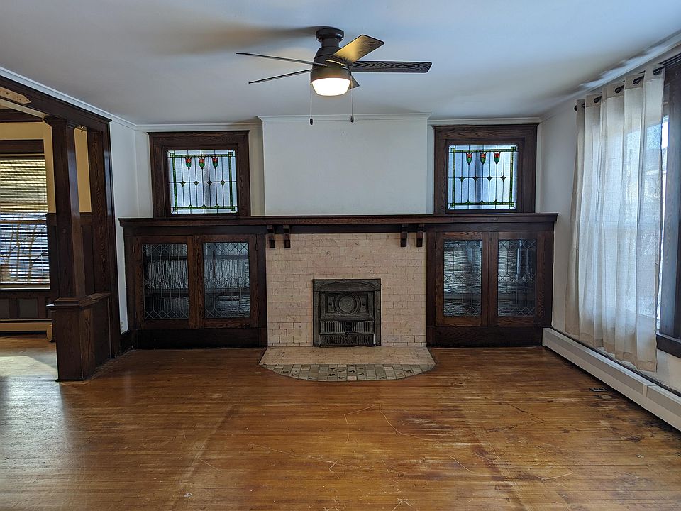Living room fireplace & built-in cabinets