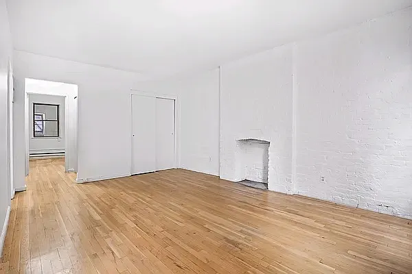 Rented by Oxford Property Group | media 12