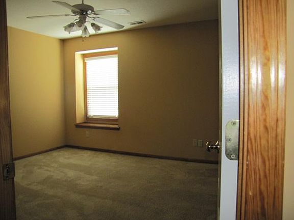 4th image of 2217 SE Meeting St