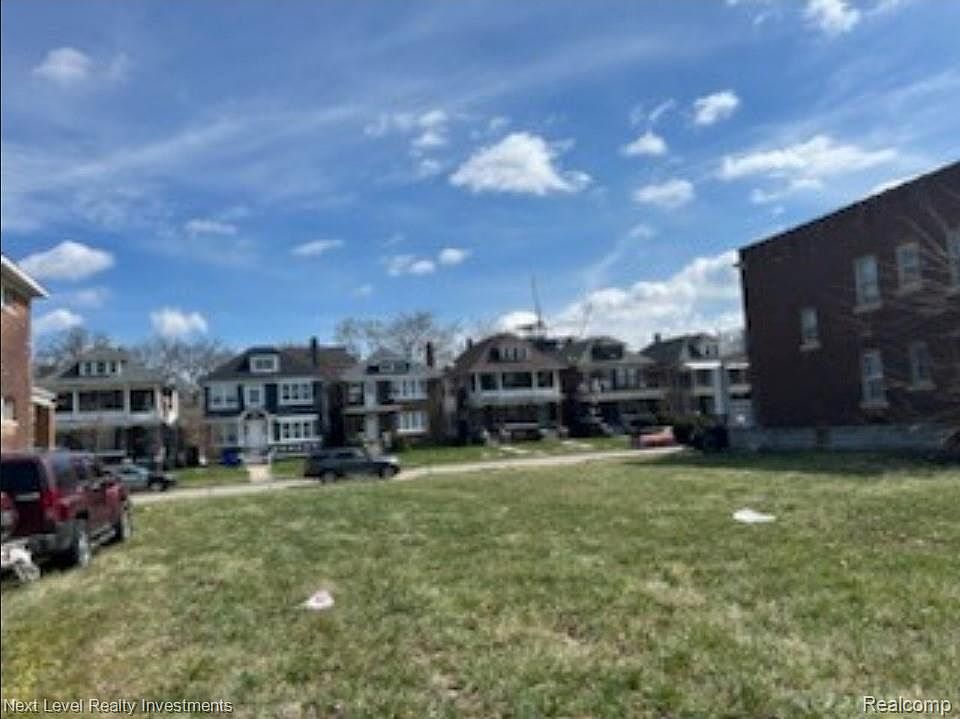 1st image of 7435 Churchill St