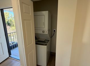 7560 Chestnut St APT 1, Gilroy, CA