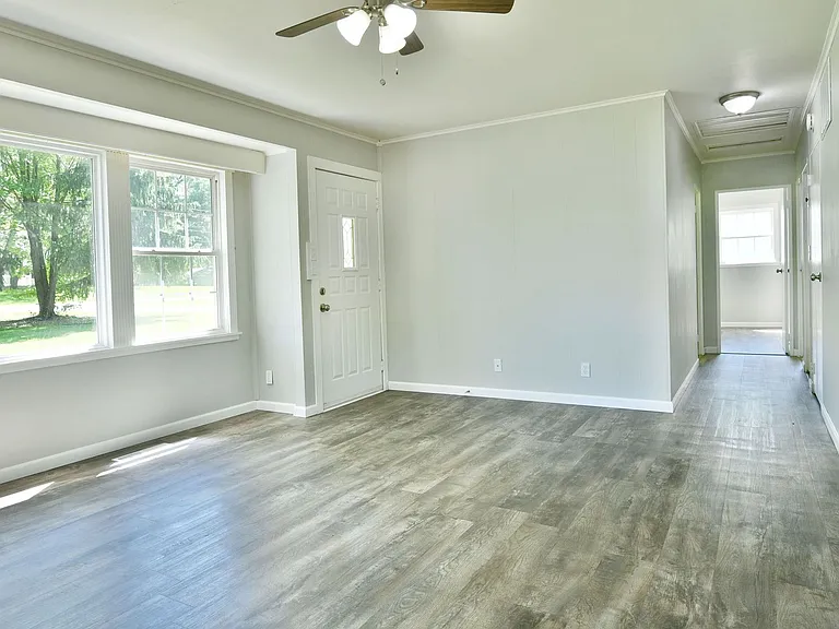 2344 Clearview Dr — Photo 6