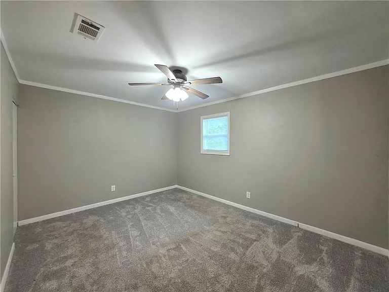 3460 Meadowview Dr — Photo 13