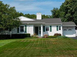 46 Baycrest Dr, Rochester, NY 14622