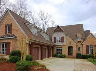 1304 Wyndmere Hills Ln, Matthews, NC 28105