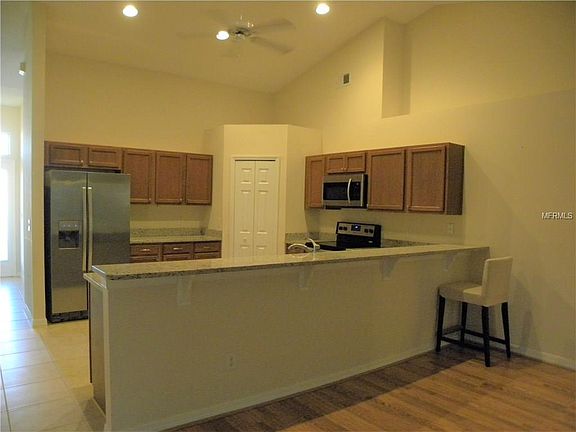 3rd image of 1116 James Ave