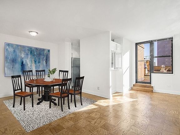 4th image of 400 E 71st St APT 16U