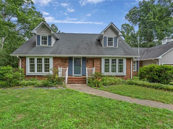 3223 Wood Dale Rd, Chester, VA 23831