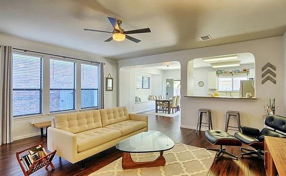 3rd image of 517 Paseo Grand Dr