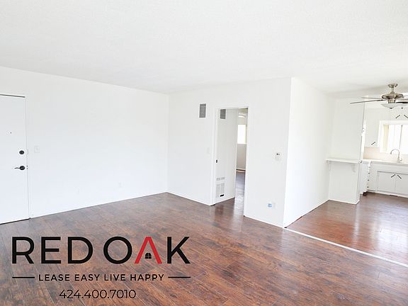 4th image of 7502 Canby Ave #5