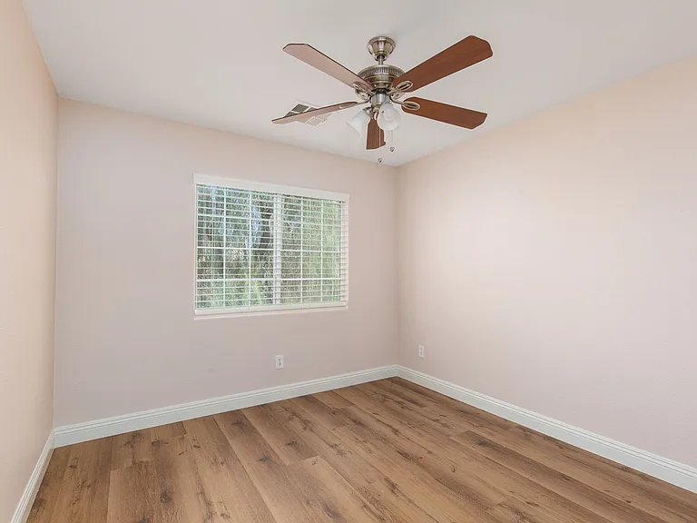 5163 Tunnel Falls Dr — Photo 35