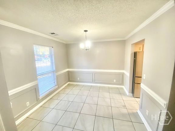 2nd image of 2 Pinehurst Ln