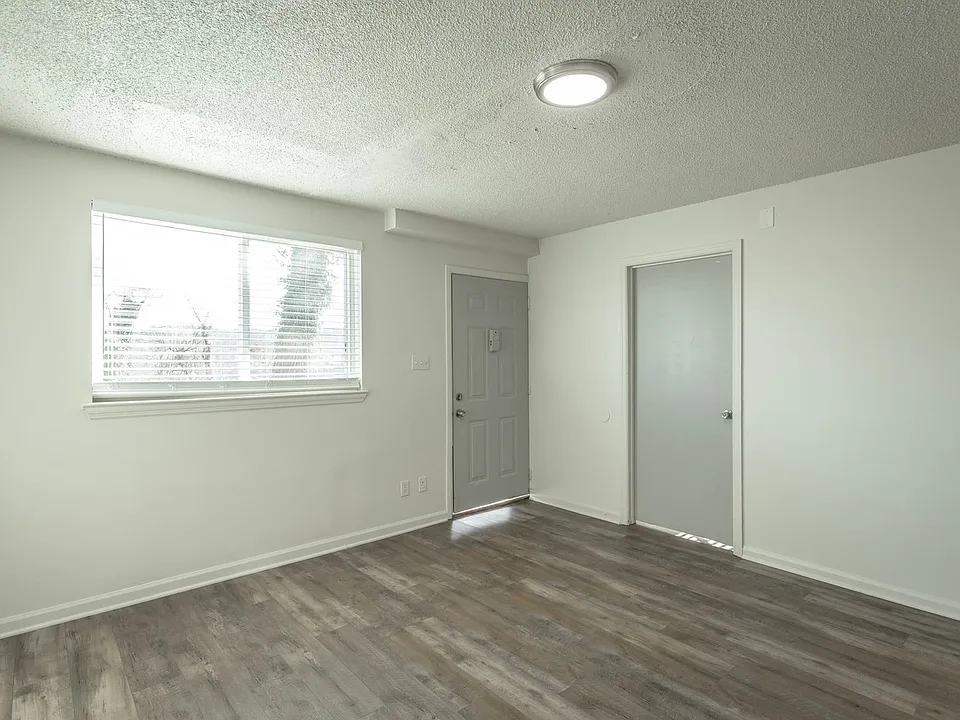 Kate's View Apartments | Updated North Chattanooga Apartments with Scenic Views