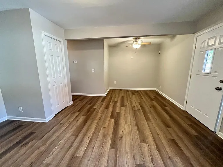 6313 Hamilton St — Photo 23