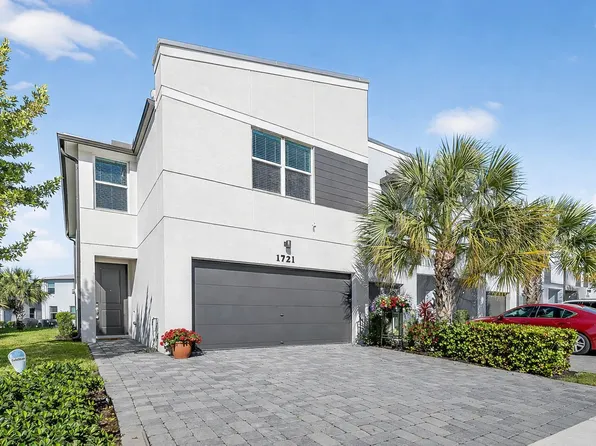 1721 Lindley St, Mangonia Park, FL 33407