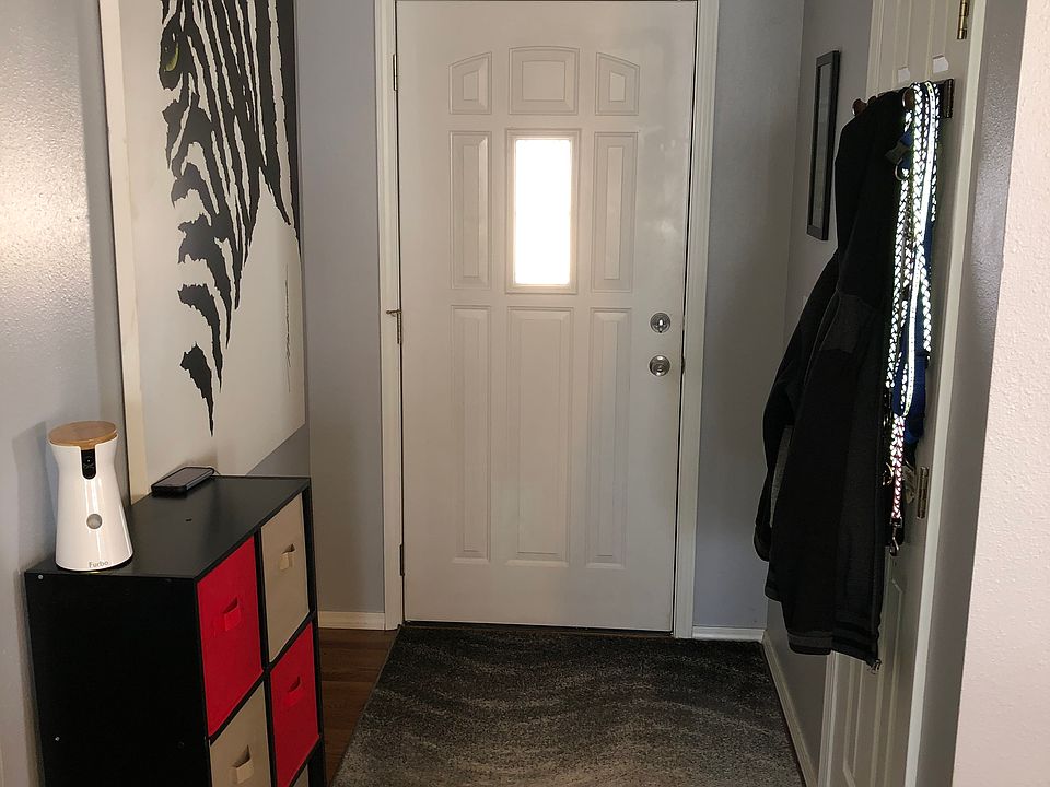 1st image of 804 S Daniel Ln