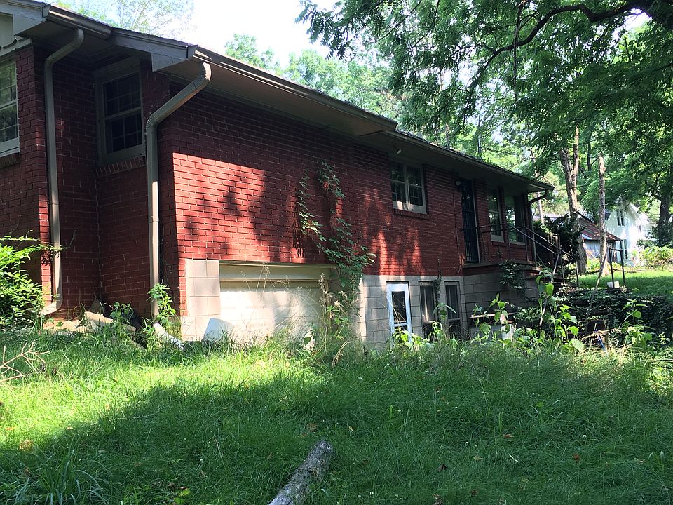 2nd image of 2308 Walnut Hill Dr