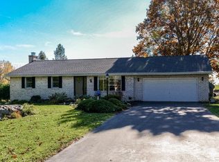 1206 Janet Dr, Mount Joy, PA 17552