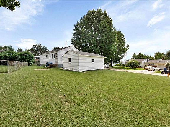 4th image of 4311 Fatima Dr