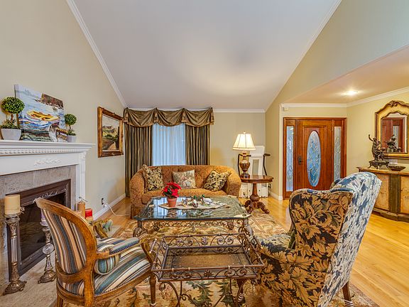 2nd image of 1501 Wimbledon Ct