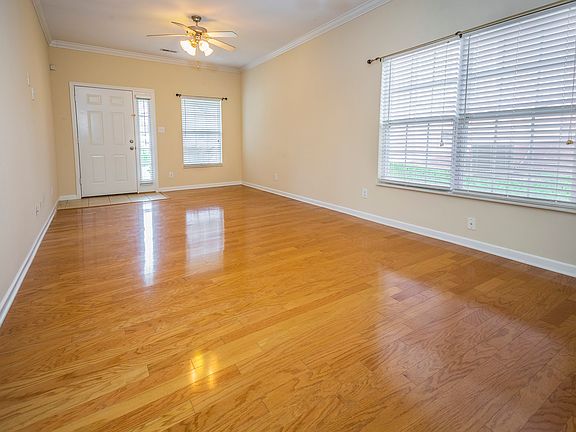 5th image of 9916 Belmont Park Ln