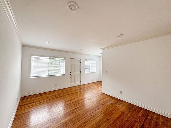 4th image of 4155 Tujunga Ave APT 3
