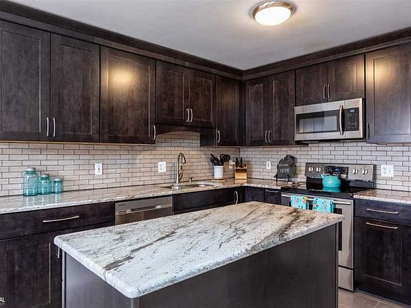 5th image of 41144 Greenspire Dr