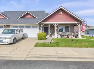 748 SW Kinsington Ct, Grants Pass, OR 97526