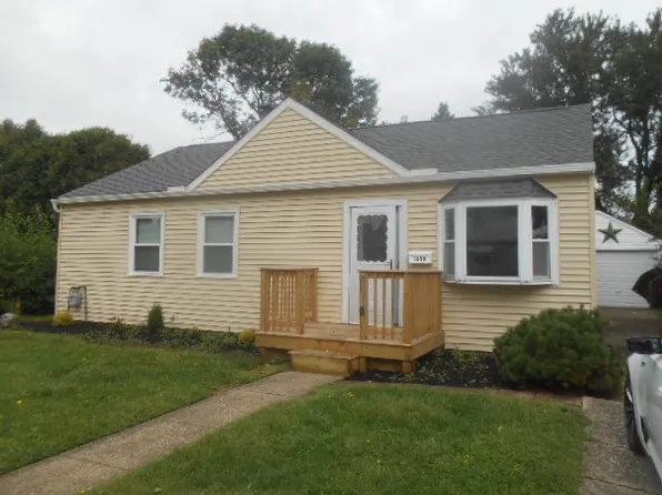 1050 W 39th St, Erie, PA 16509