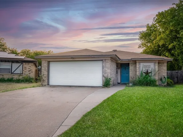8816 Las Vegas Ct, White Settlement, TX 76108