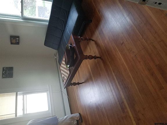 5th image of 209-211 N 7th Ave
