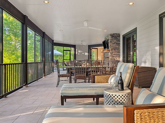 29th image of 415 Summer Breeze Dr