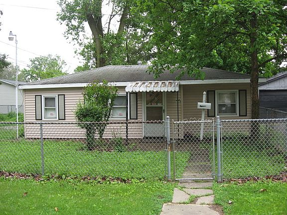 3rd image of 1800 Copperfield Ave